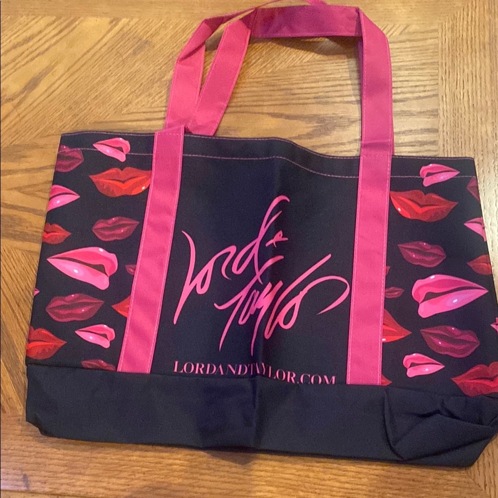 Lord & Taylor Black and Pink Lip Print Tote